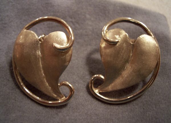 Gold Leaf Earrings