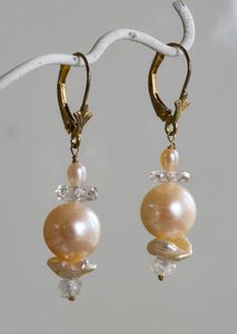 Pearl and Gold Dangle Earrings
